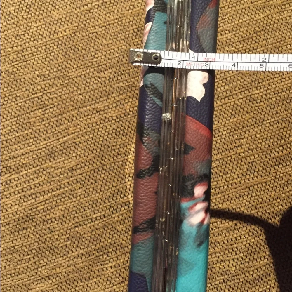 Mundi Cell Phone Wristlet -Purple Floral NWT -